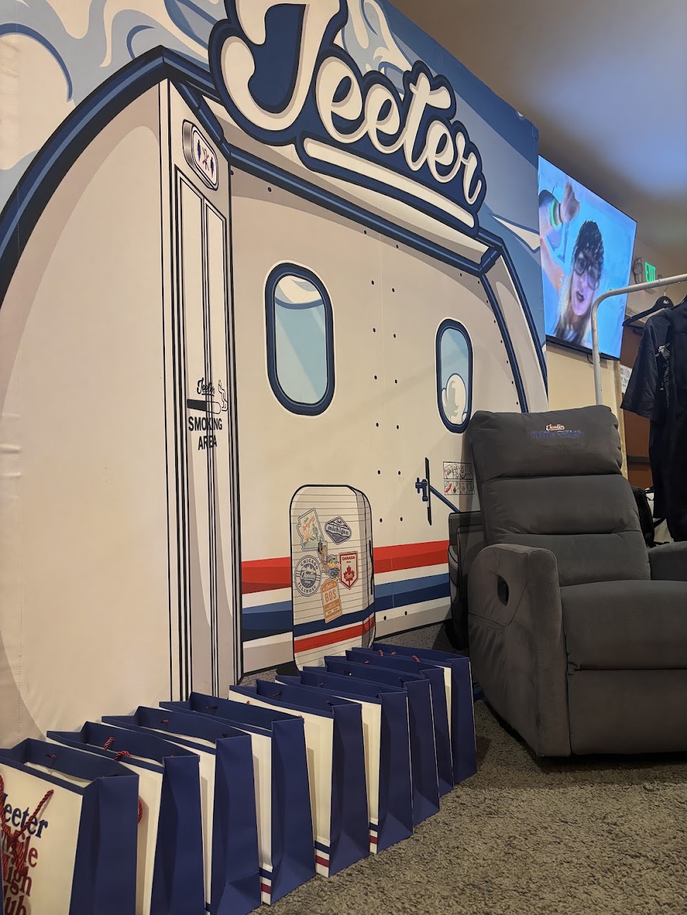 Jet Room photo 3