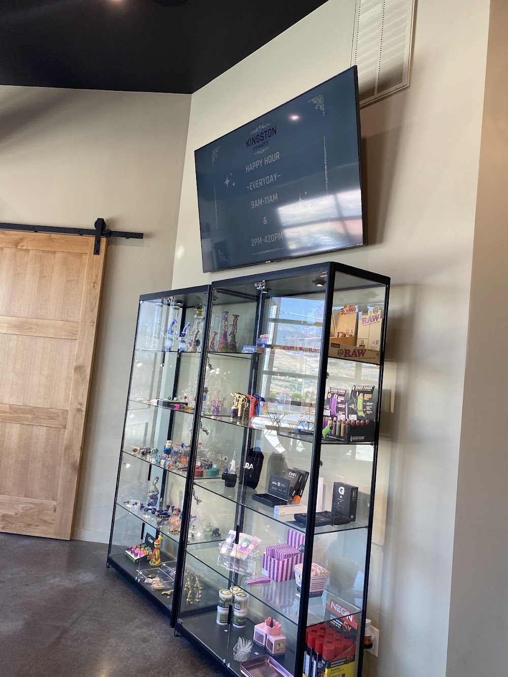 Kingston Cannabis Company photo 4