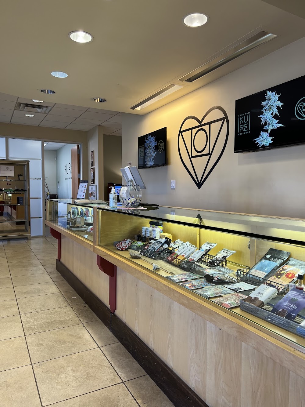 Kure Cannabis - Downtown photo 5
