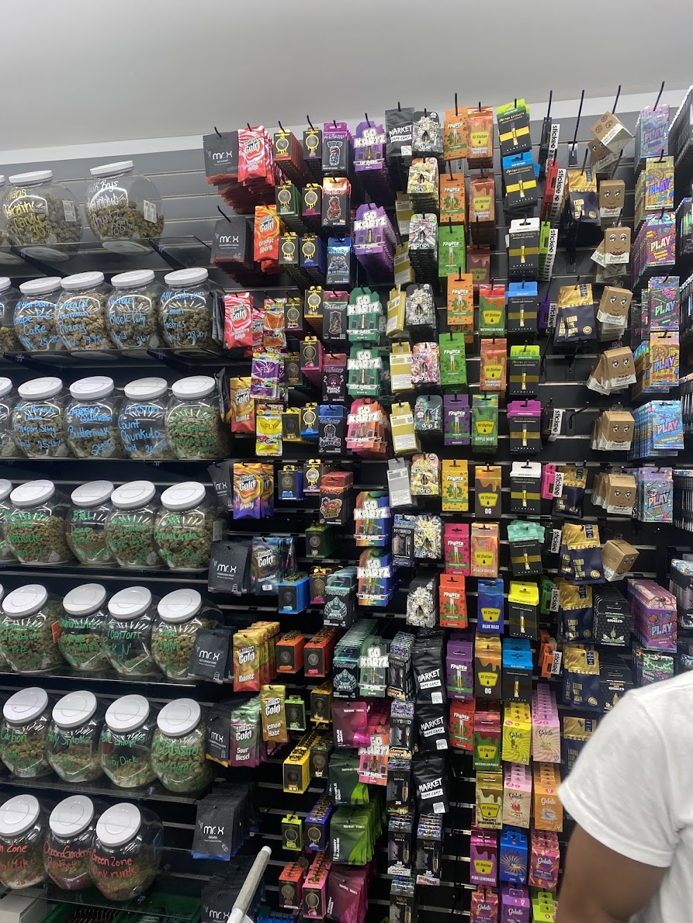 Kush E Mart photo 5