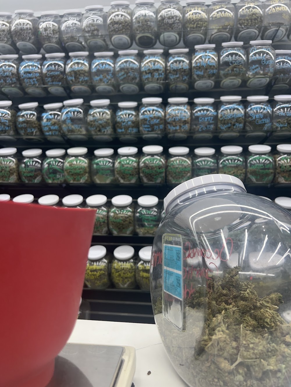 Kush E Mart photo 6