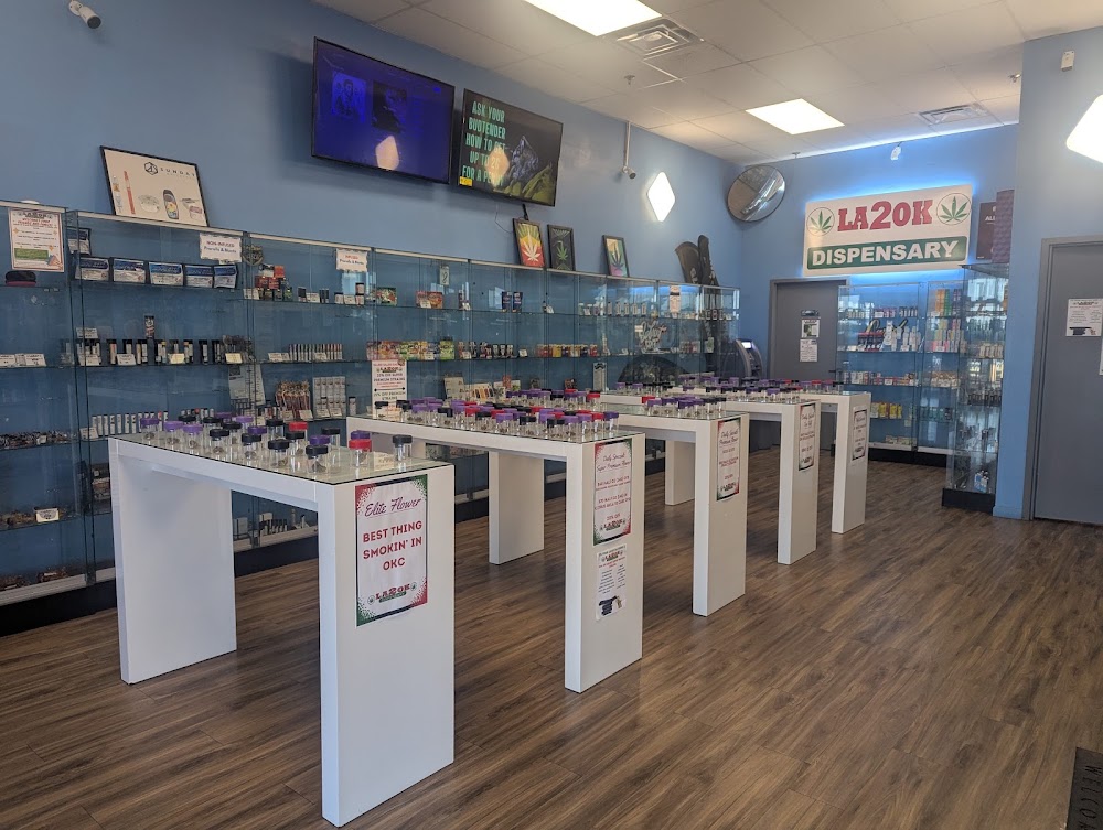 La 2 Ok Dispensary - Warr Acres photo 2