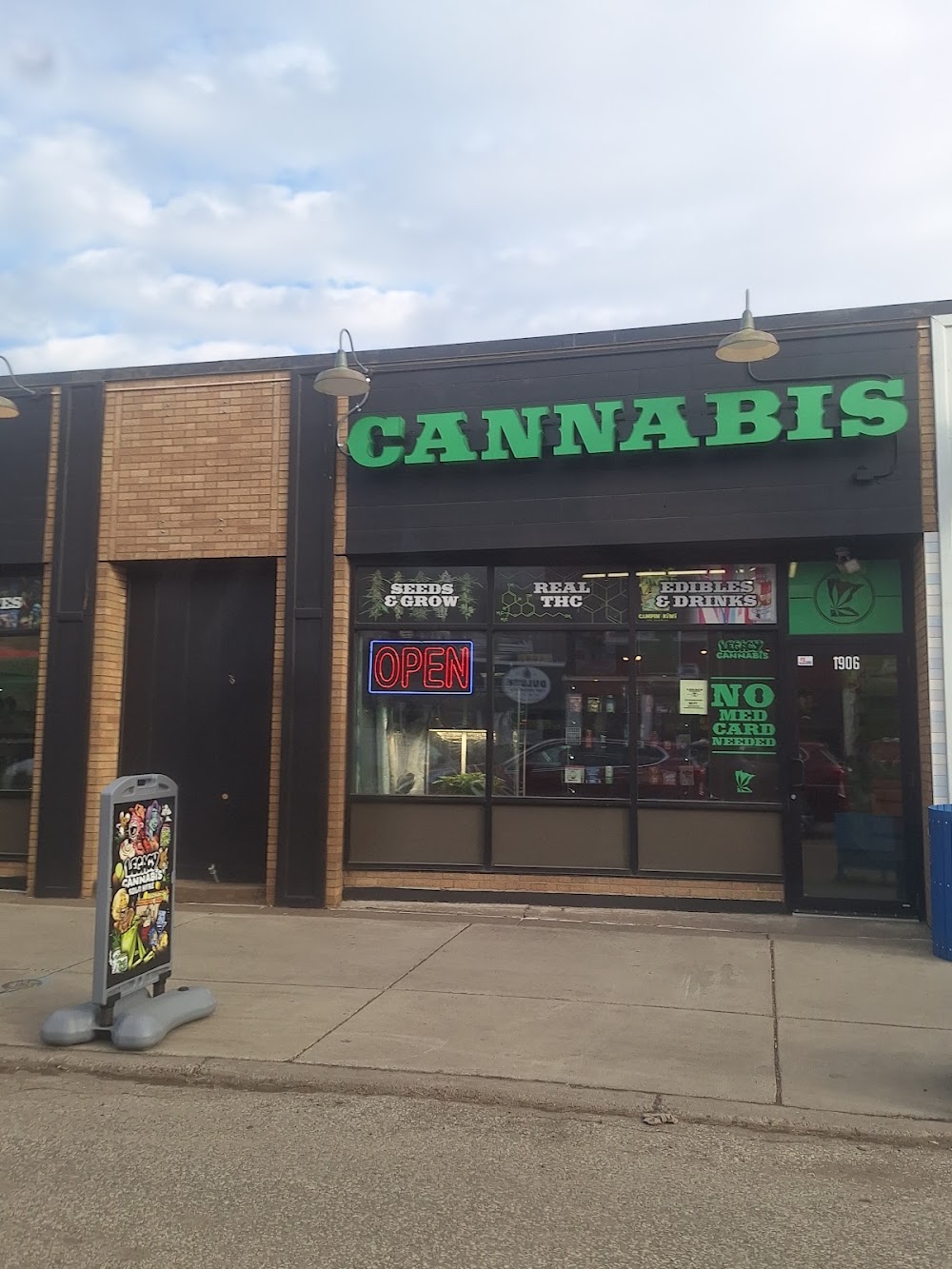 Legacy Cannabis photo 8
