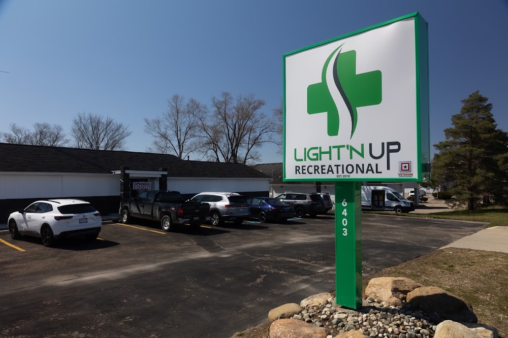 Light'n Up Cannabis CO photo 4
