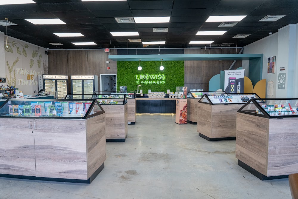 Likewise Cannabis Broadway - Edmond Dispensary photo 6