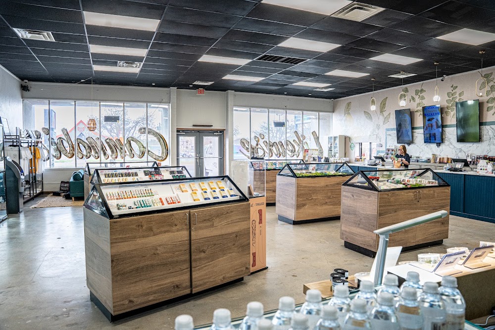 Likewise Cannabis Broadway - Edmond Dispensary photo 8
