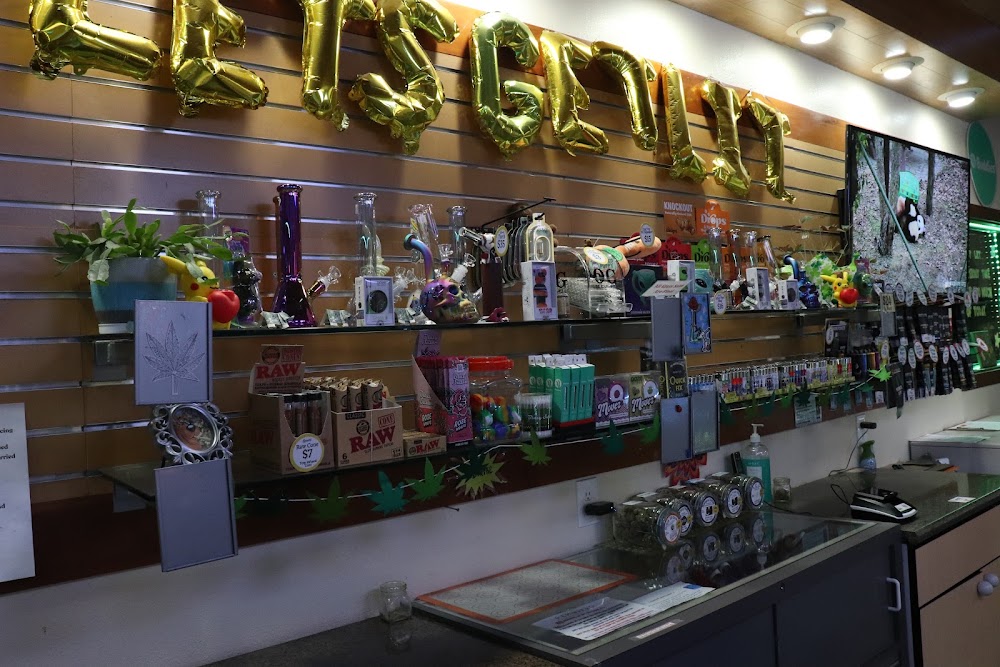 Livewell Dispensary photo 3