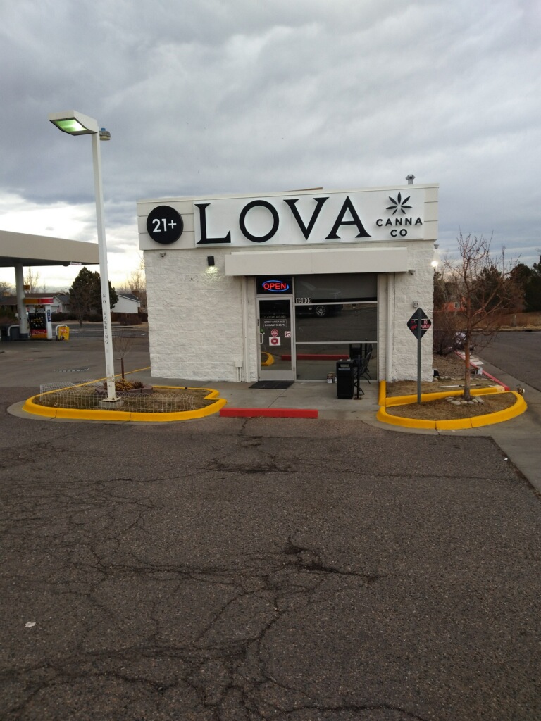 Lova Aurora photo 1