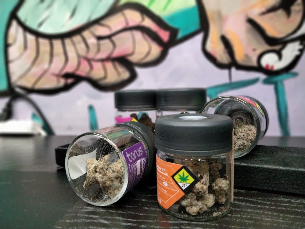 Lucky Cannabis photo 4