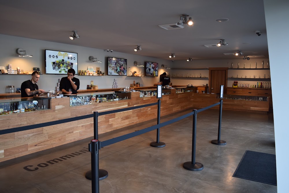 Lux Pot Shop photo 5