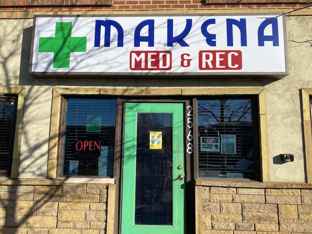 Makena photo 1