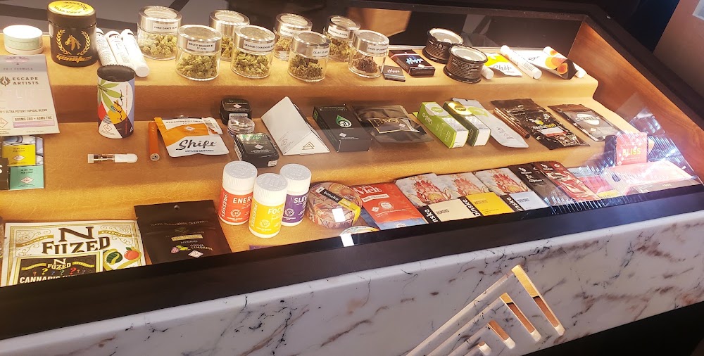 Mana Cannabis Supply CO photo 2