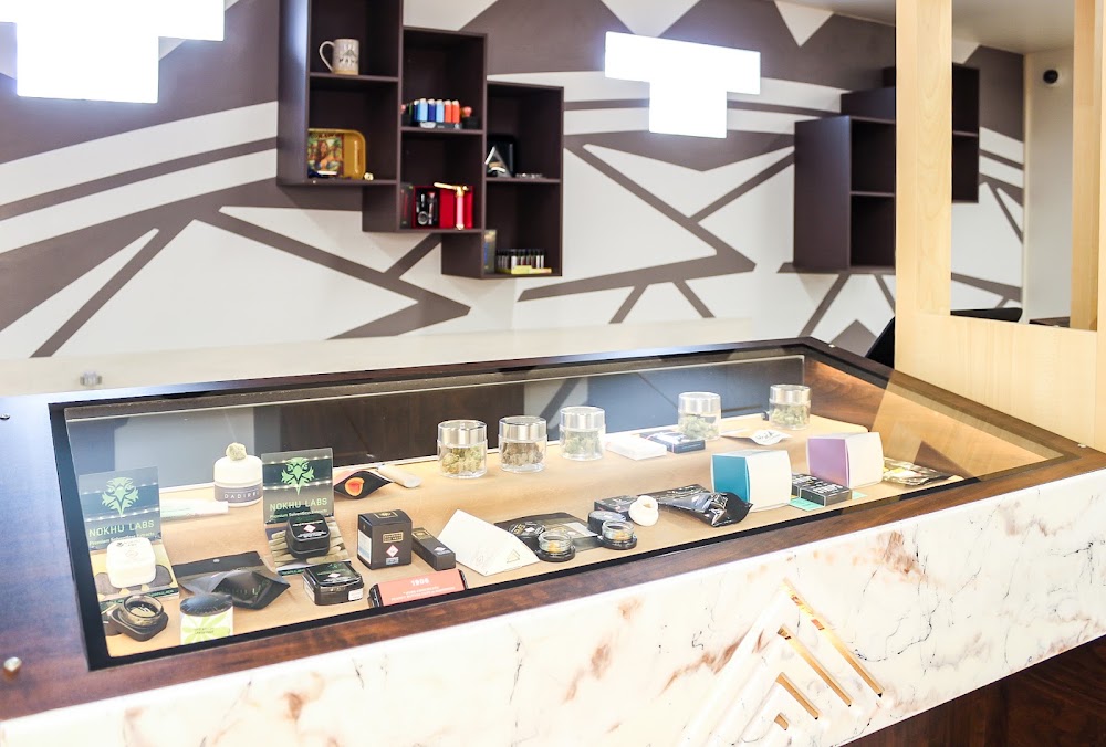 Mana Cannabis Supply CO photo 8