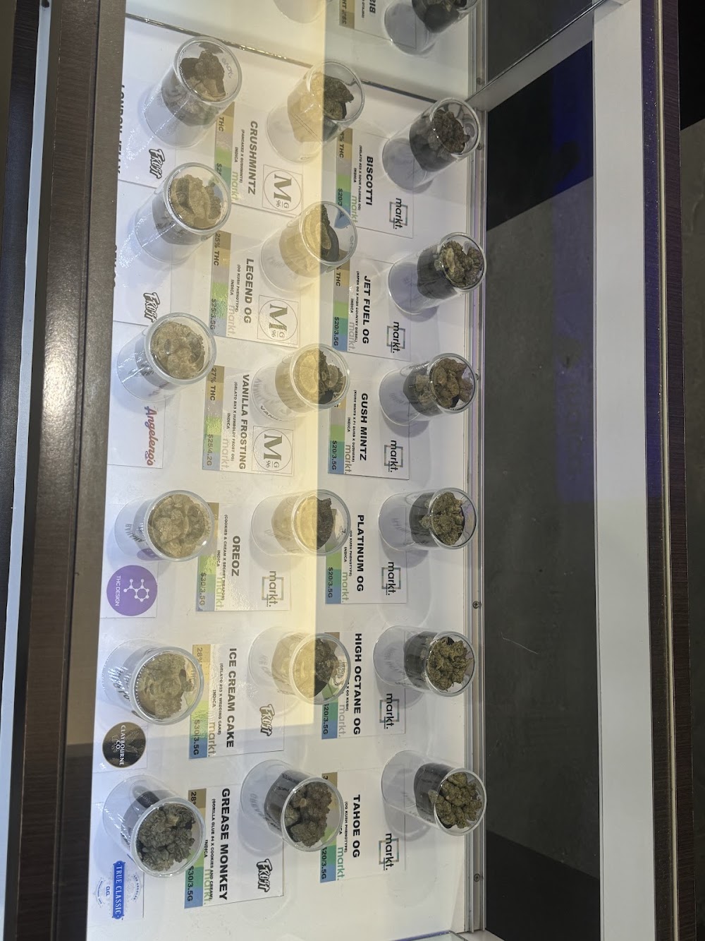 Markt., 10dollarbuds photo 3