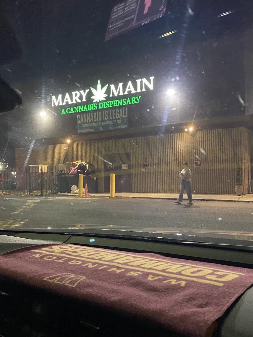 Mary & Main photo 7