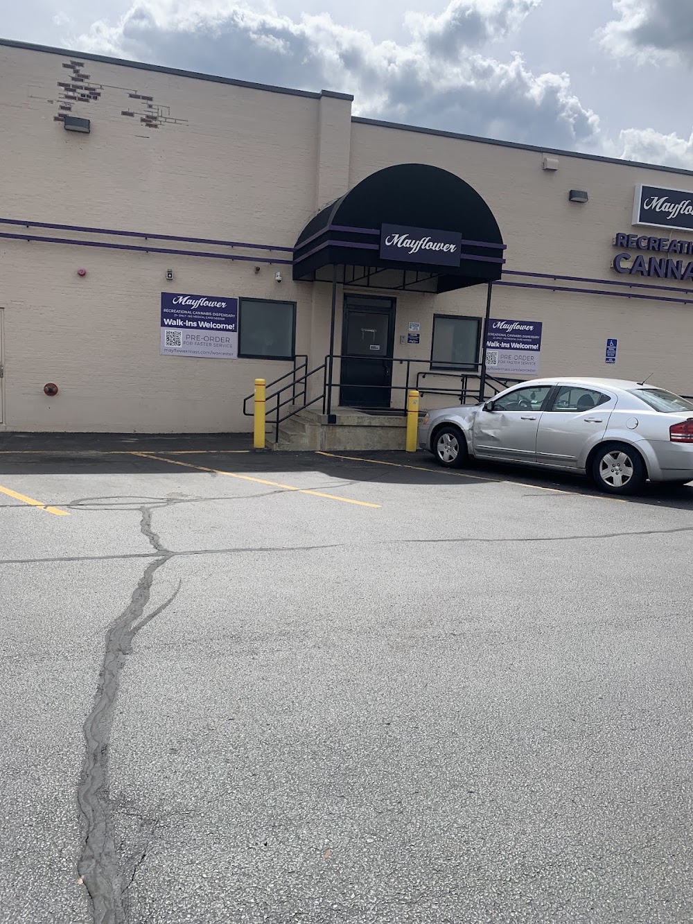 Mayflower Medicinals photo 7