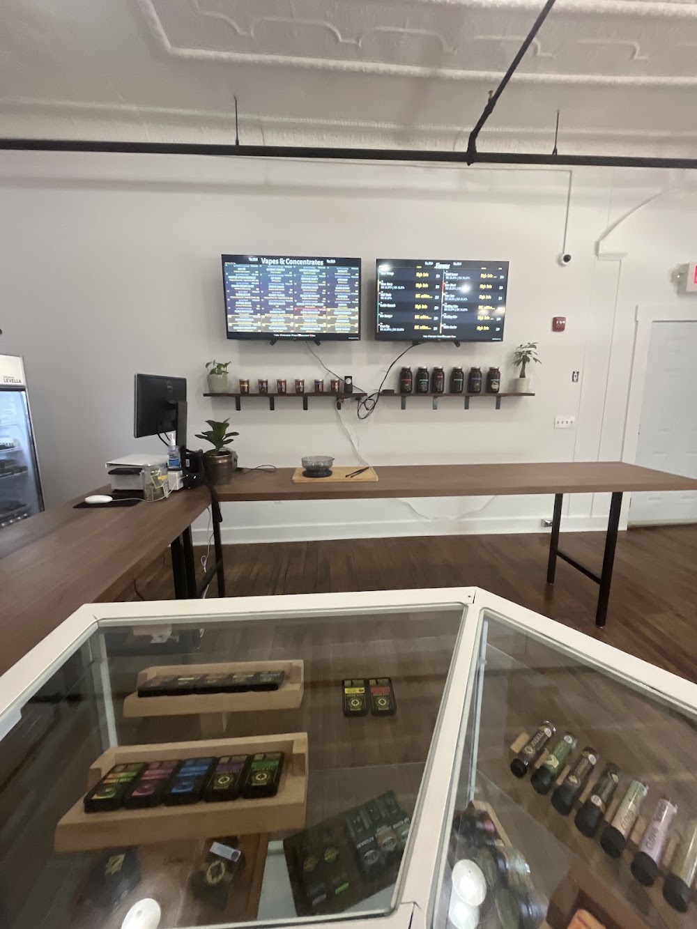 The Wick Cannabis Market photo 2