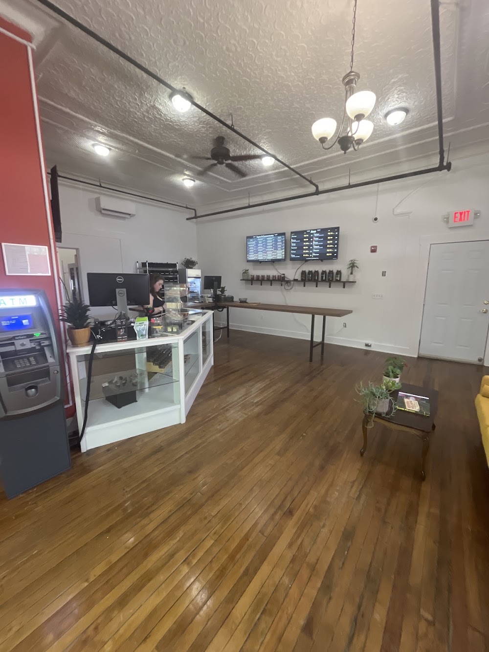The Wick Cannabis Market photo 5