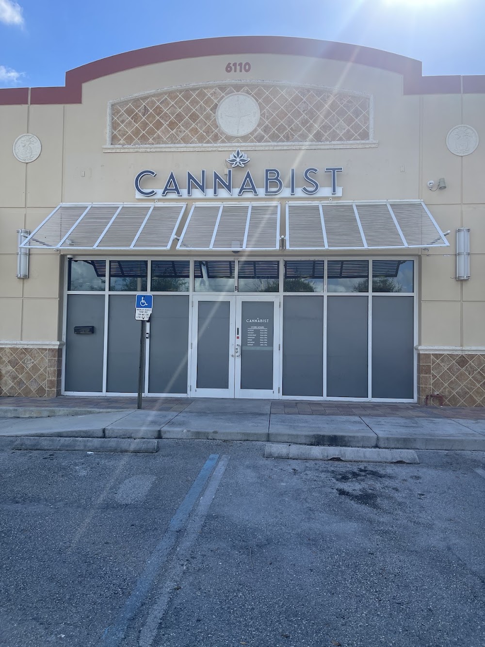 Mint Cannabis photo 4