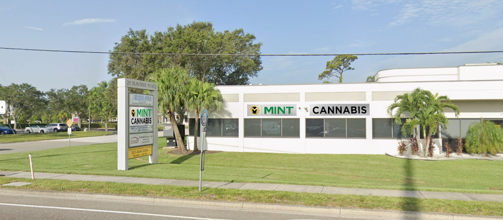 Mint Cannabis photo 1