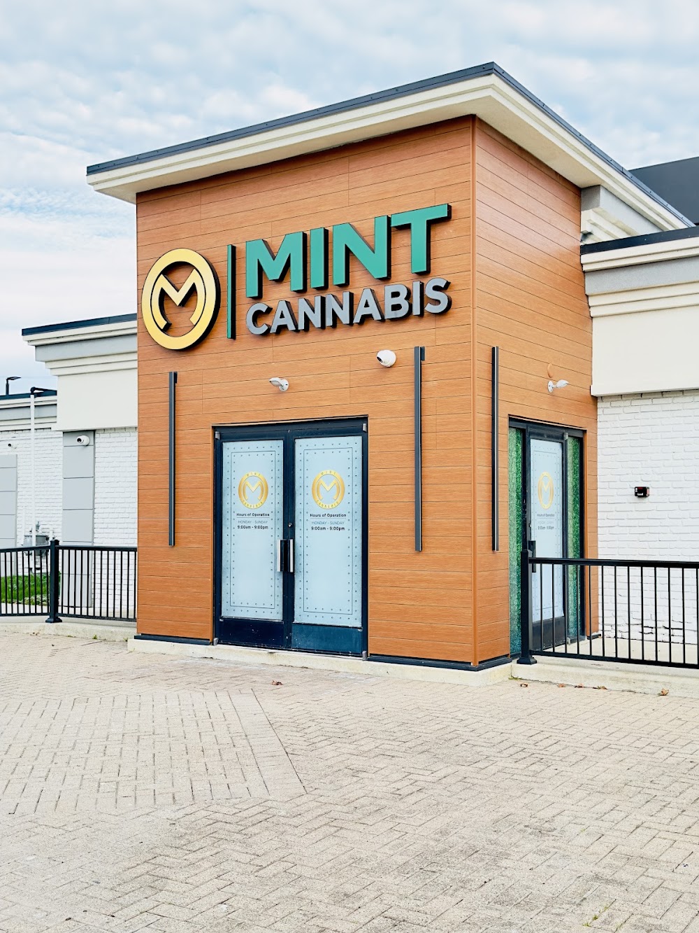 Mint Cannabis Roseville photo 1