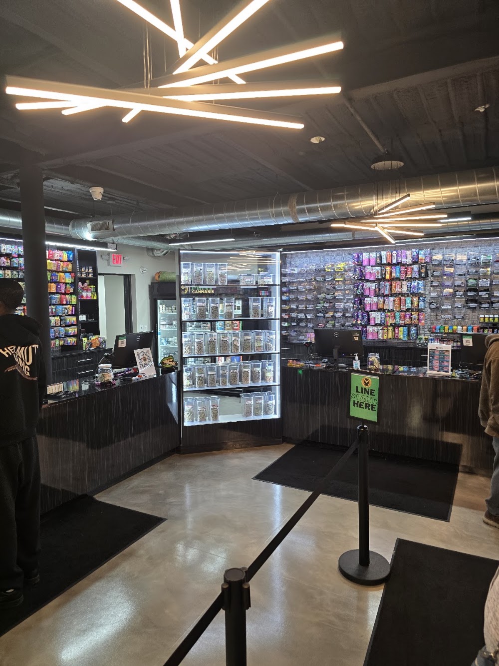 Mint Cannabis Roseville photo 3