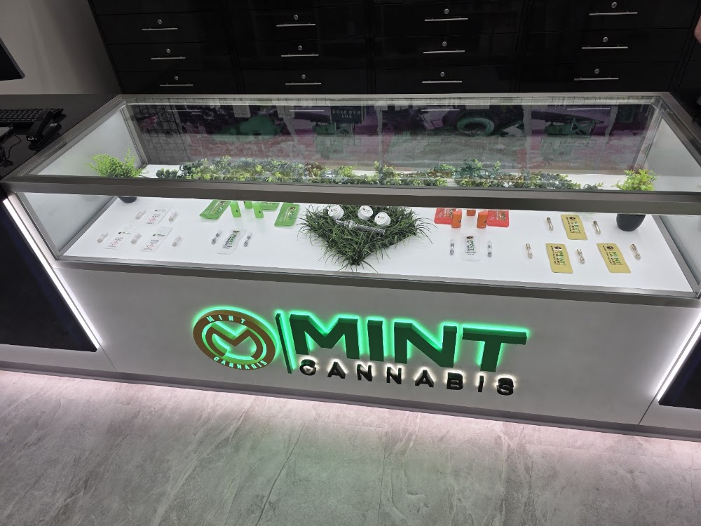 Mint Cannabis photo 6