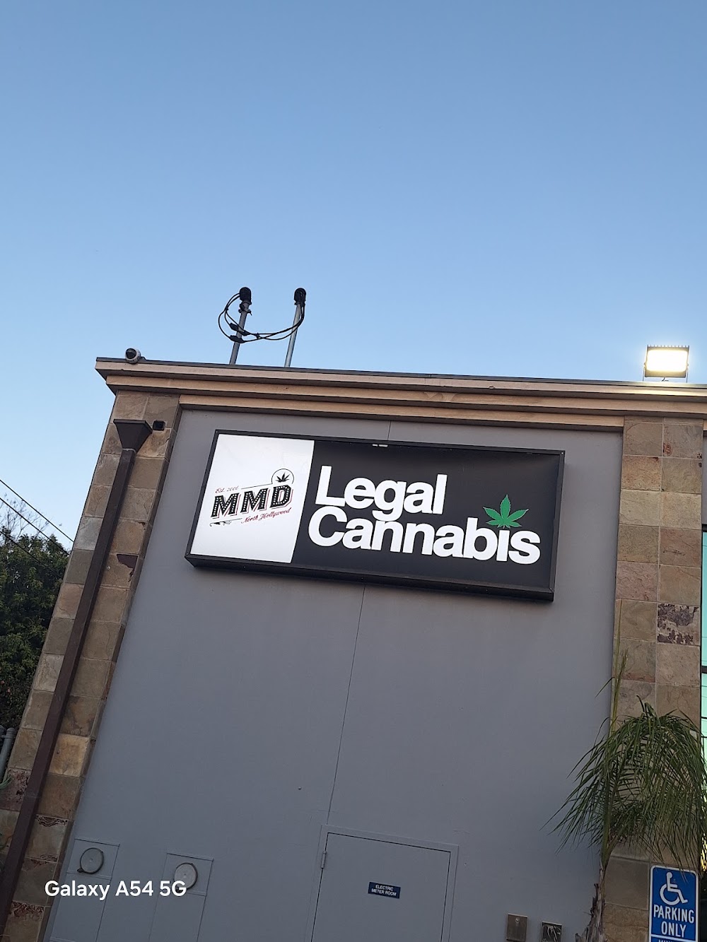 Mmd North Hollywood photo 6