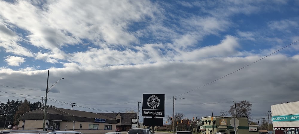 Moses Roses Port Huron photo 3