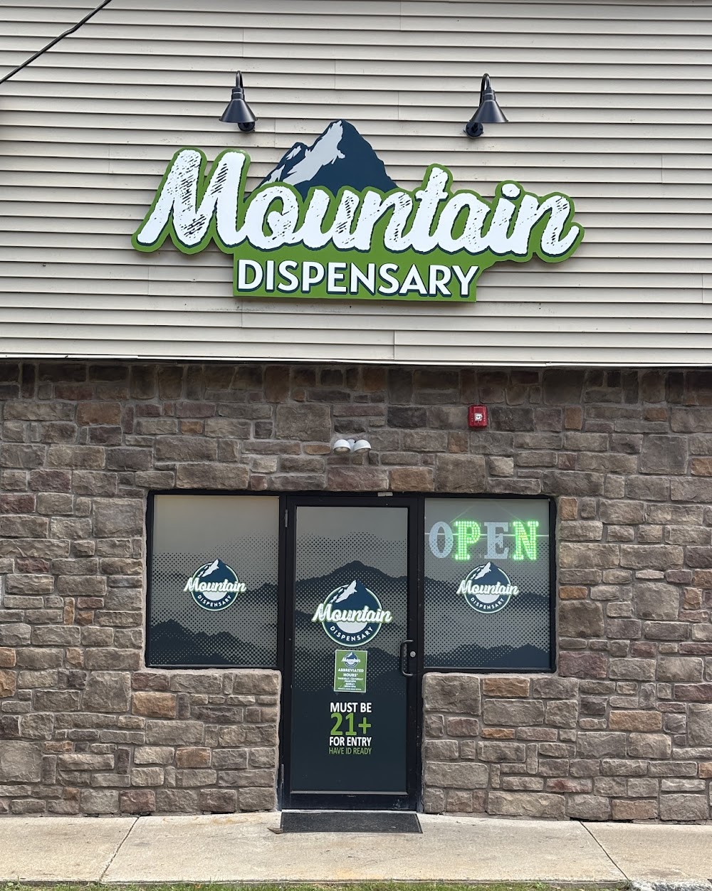Mountain Dispensary photo 2