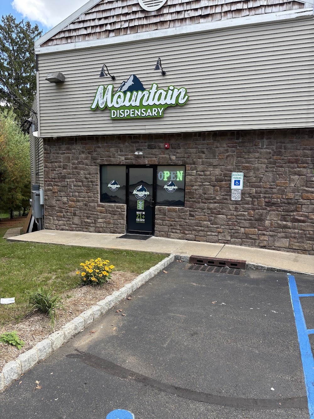 Mountain Dispensary photo 4