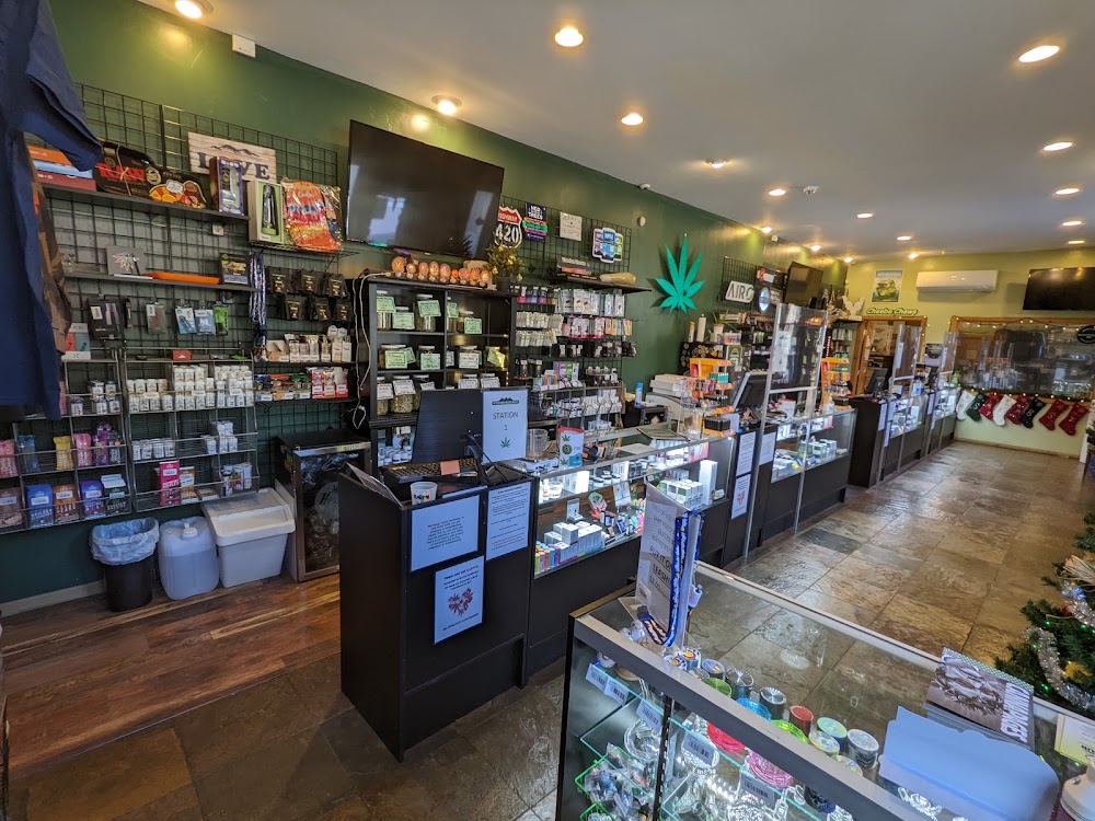 Mountain Medicinals Retail Center photo 7