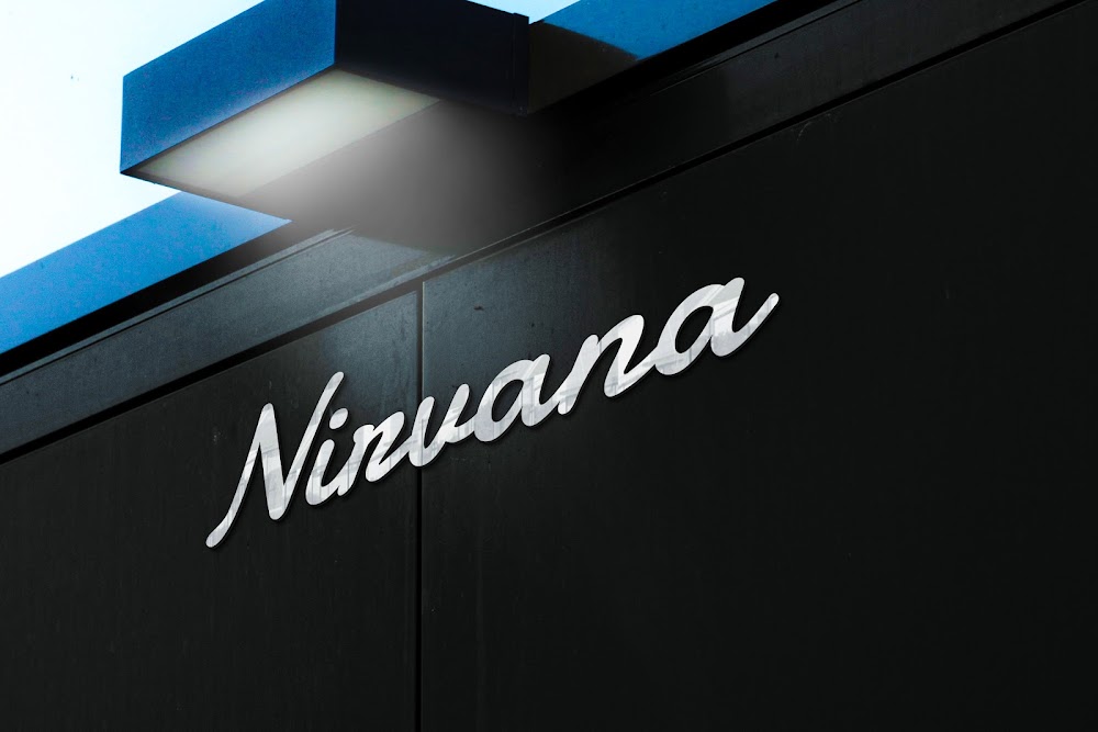 Nirvana Houghton photo 1