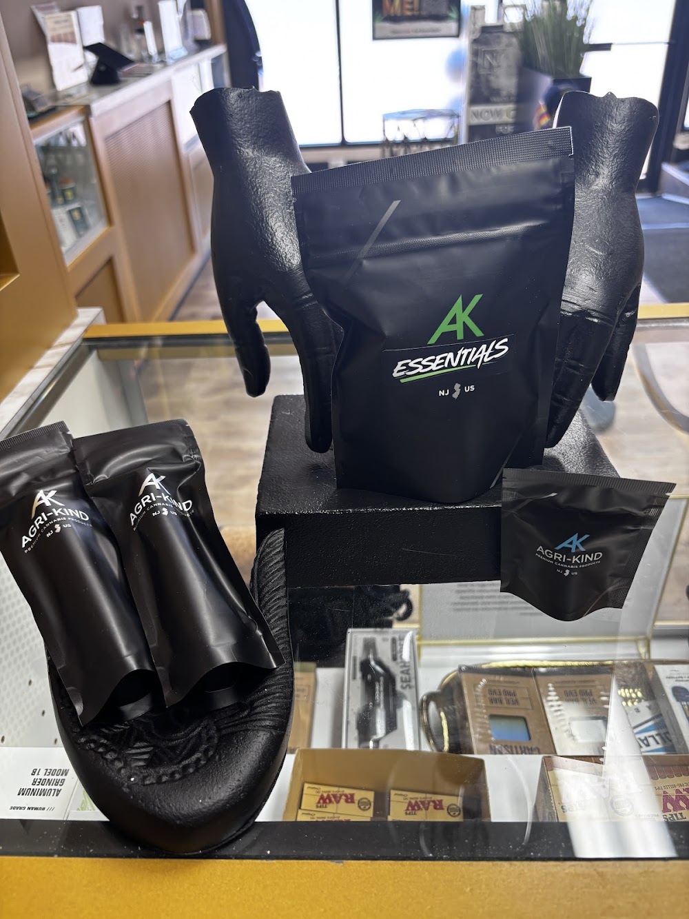 Noire Dispensary photo 4