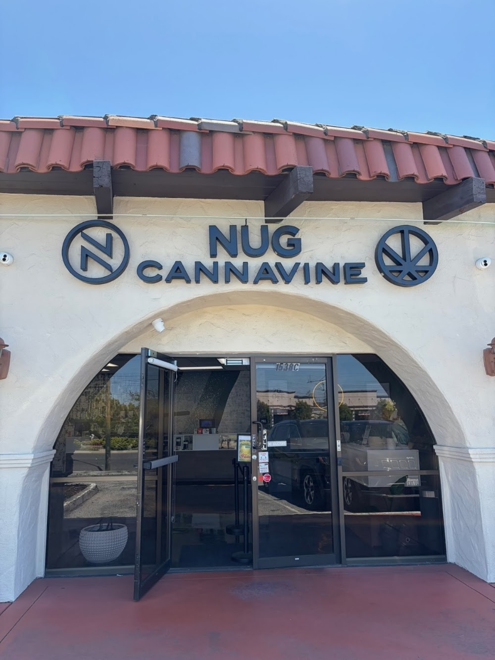 Nug Cannavine photo 1