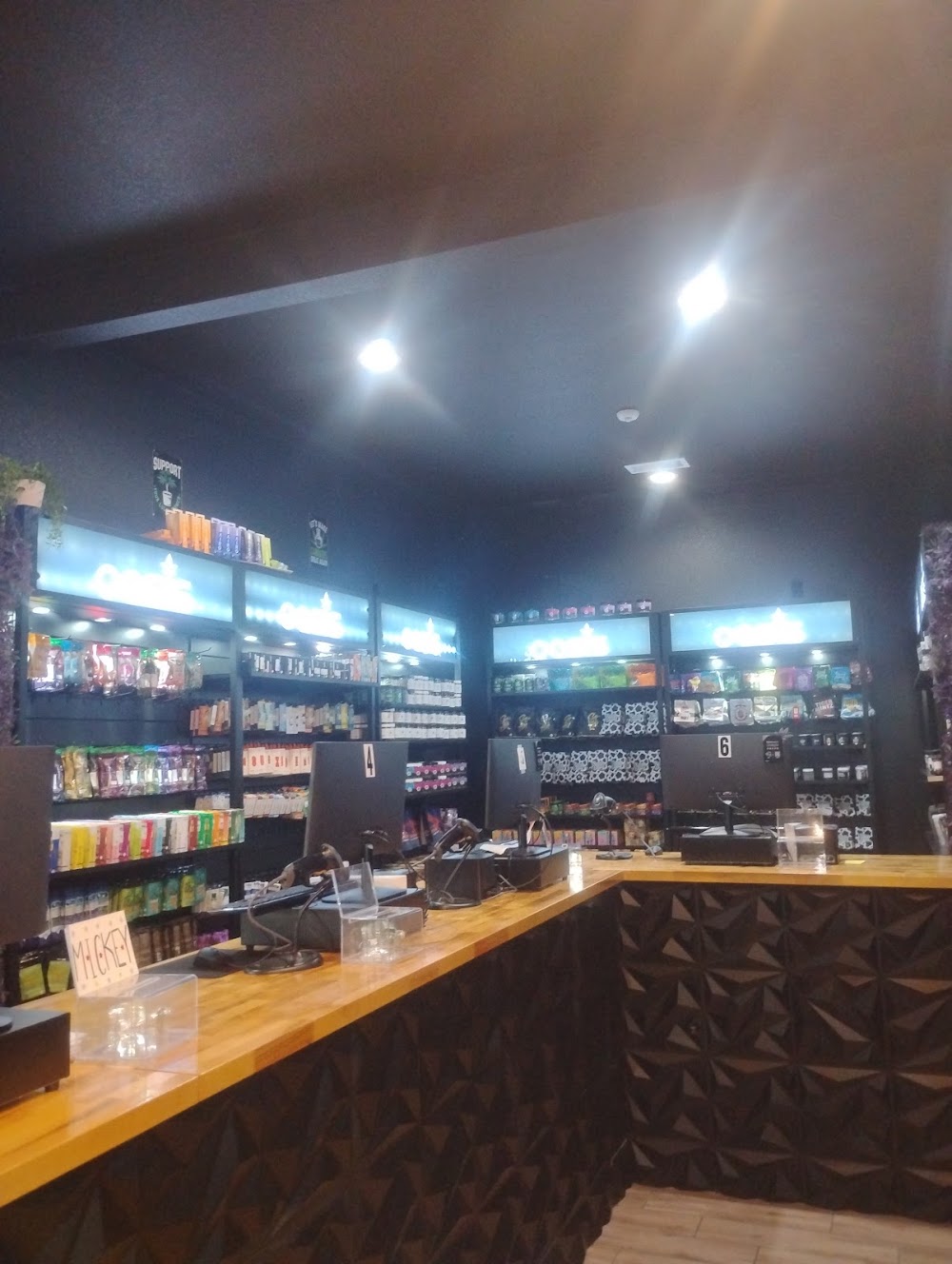 Oasis Cannabis CO - Belen photo 1