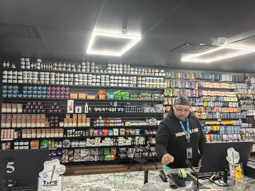 Oasis Cannabis CO - Gibson: Open Now! photo 5