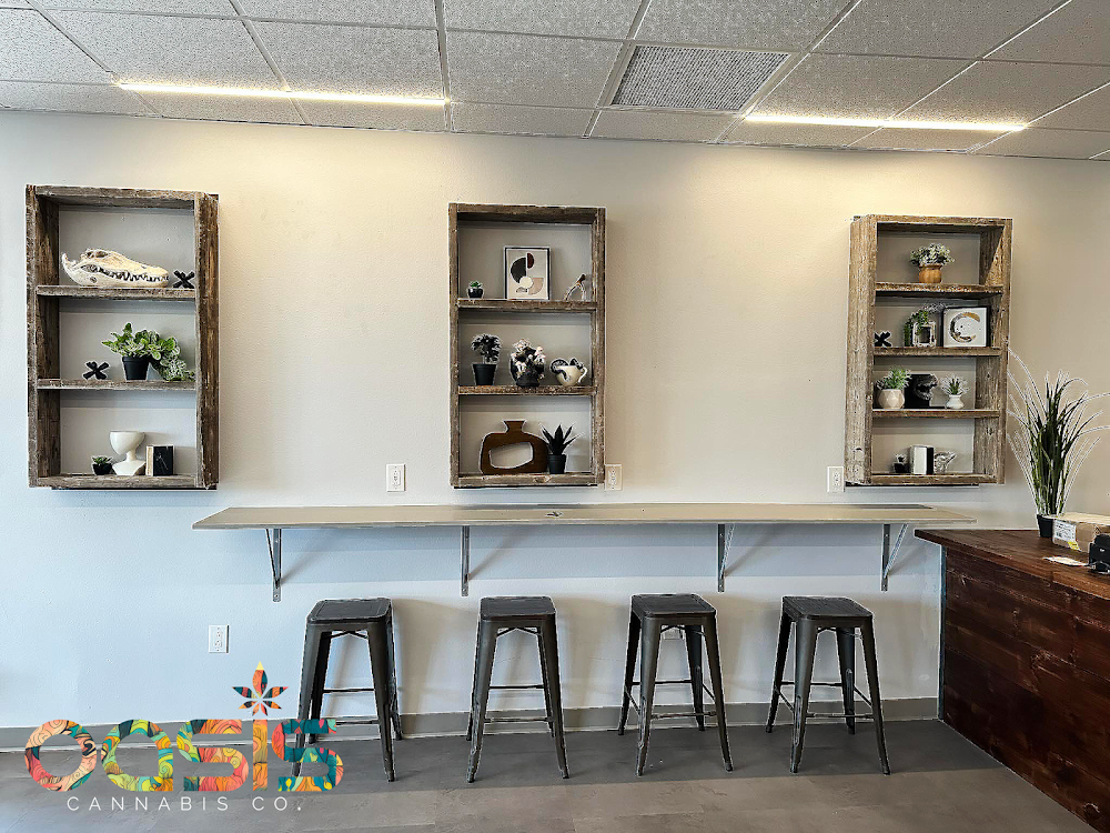 Oasis Cannabis CO - Unm Area photo 5