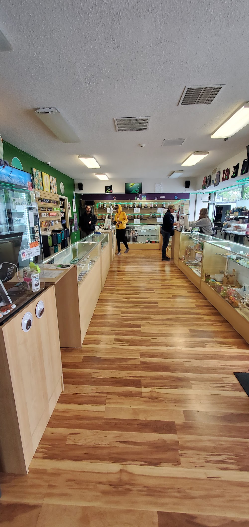 Oasis Cannabis photo 2
