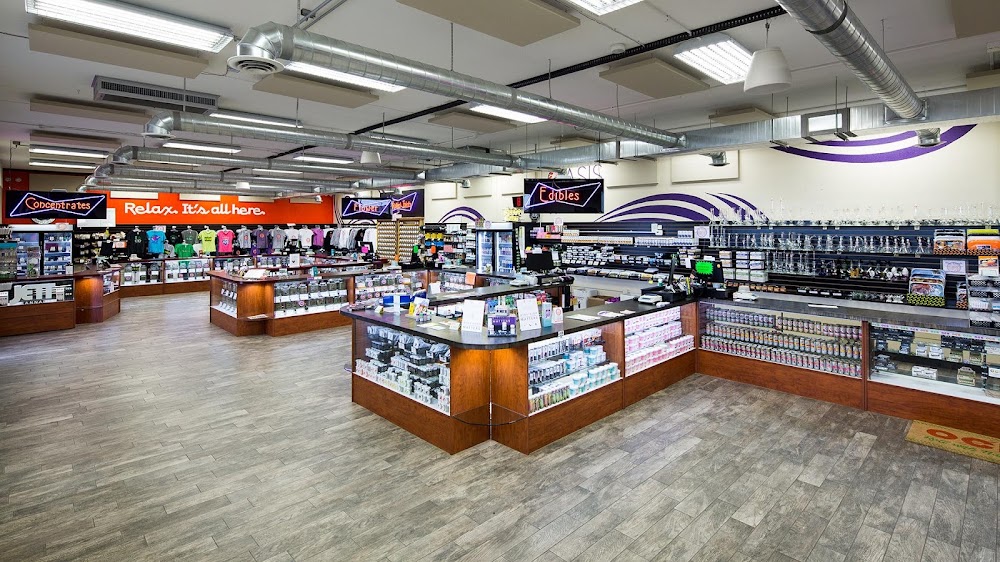 Oasis Cannabis Superstore photo 6