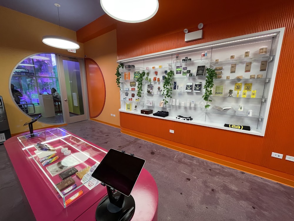 Okay Cannabis – West Town photo 2