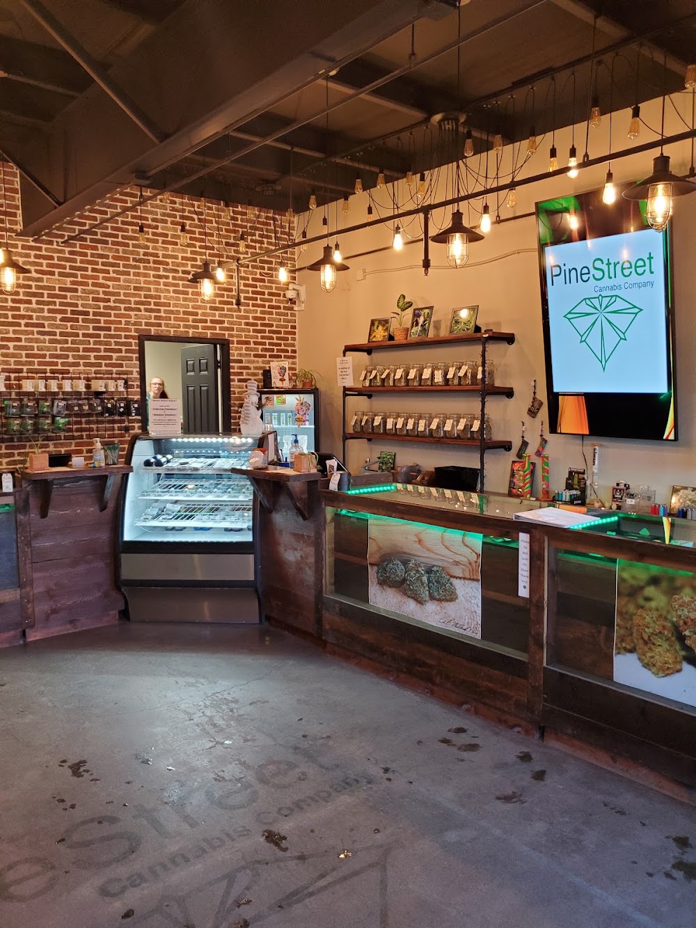 Pine Street Cannabis Company photo 5