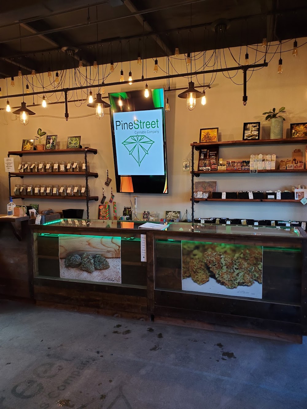 Pine Street Cannabis Company photo 7