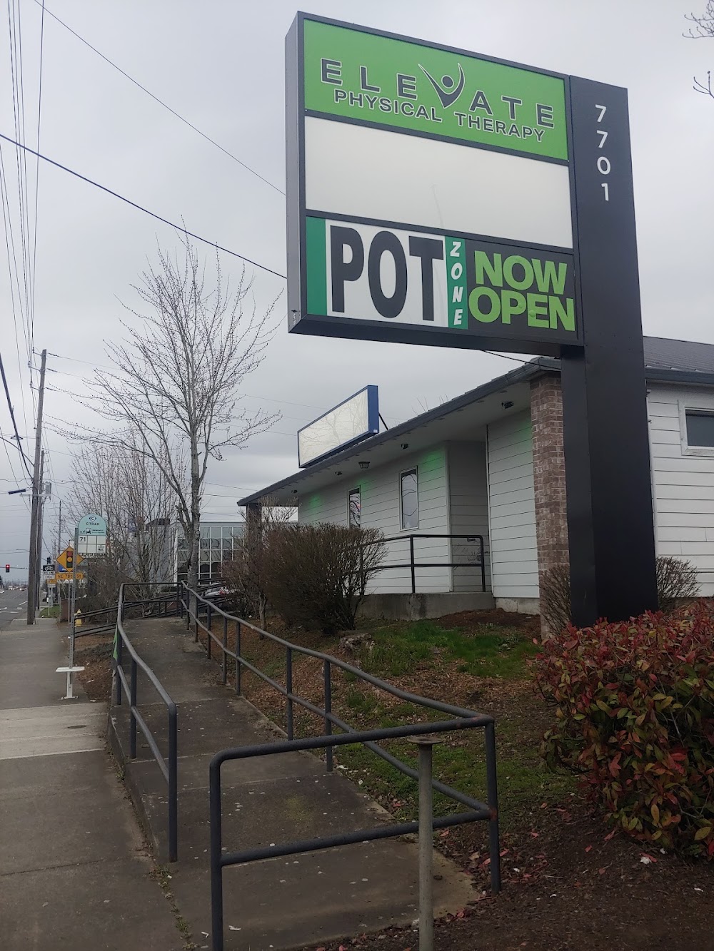 Pot Zone Of Vancouver photo 3