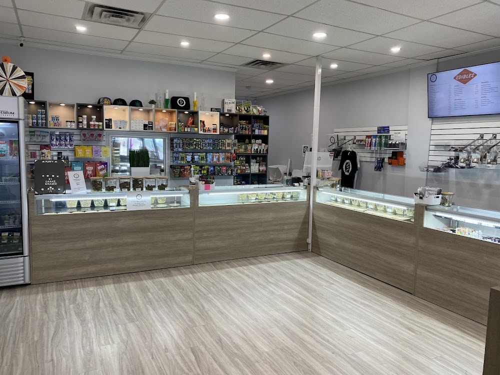 Puffy Dispensary photo 2