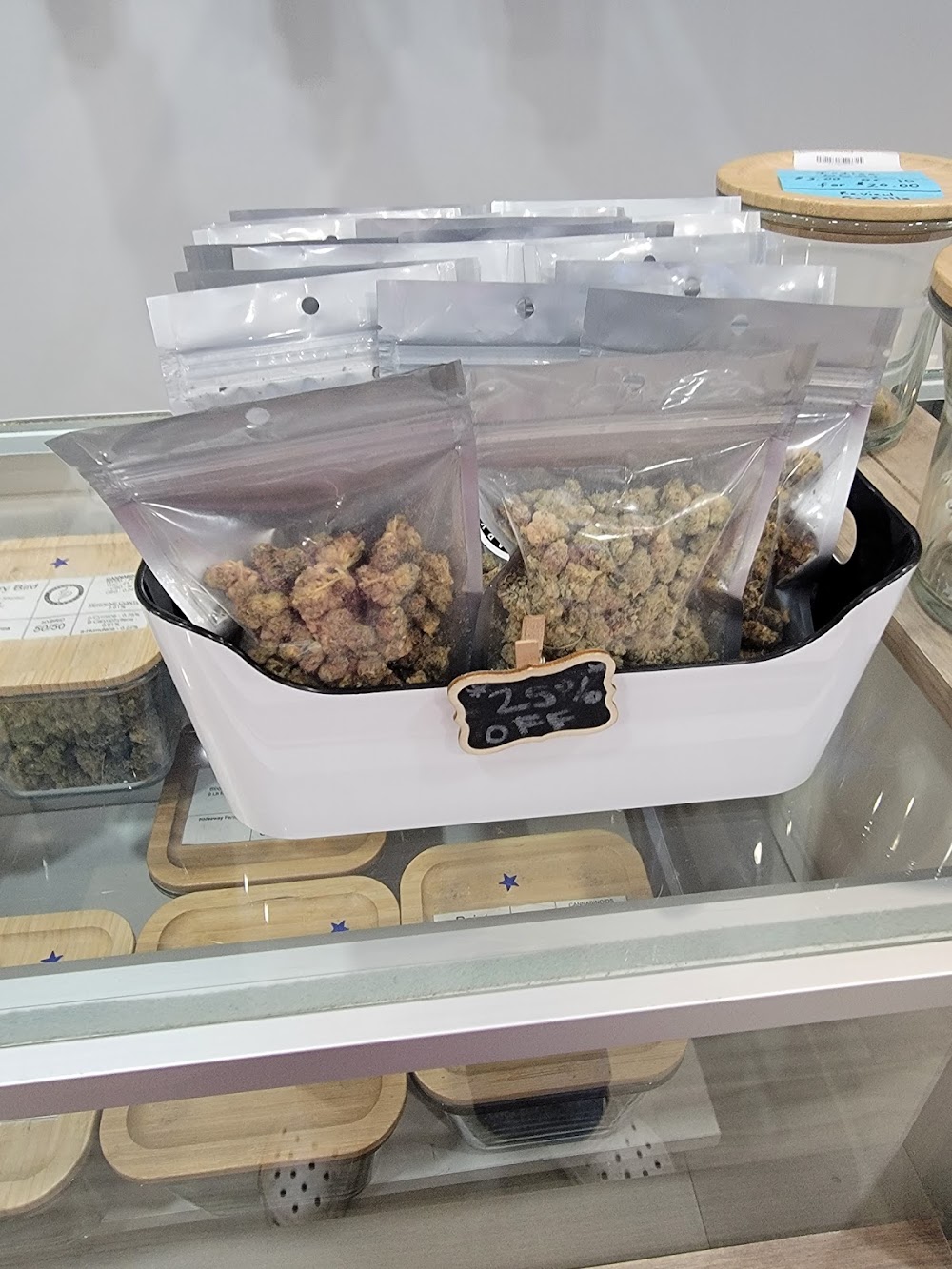 Puffy Dispensary photo 4