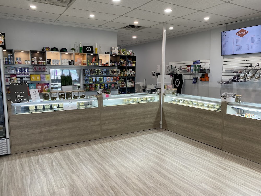 Puffy Dispensary photo 8