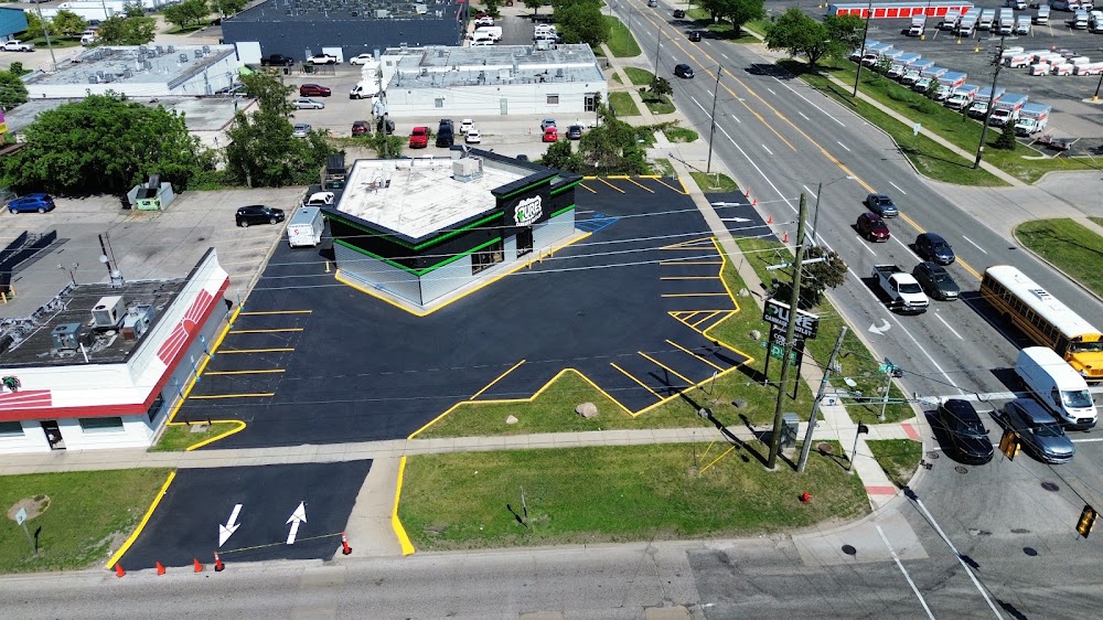 Pure Cannabis Outlet Warren photo 8