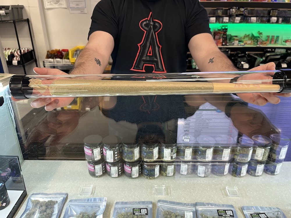 Purlife Dispensary - Montgomery photo 8