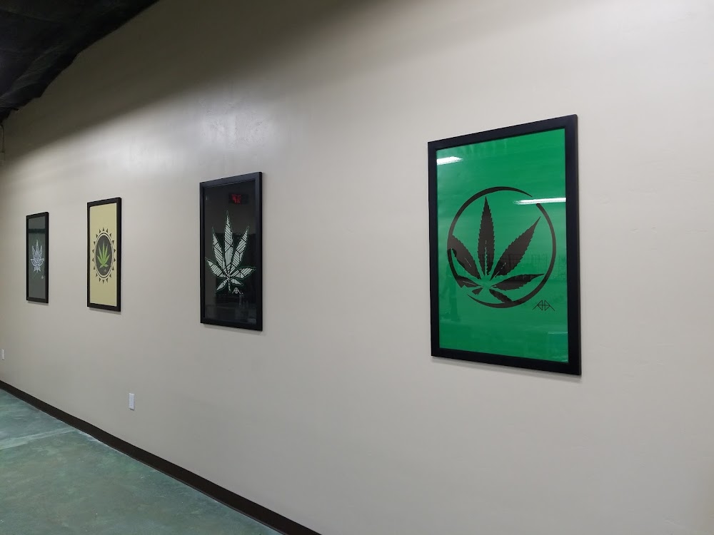 Purlife Dispensary - Tramway photo 2